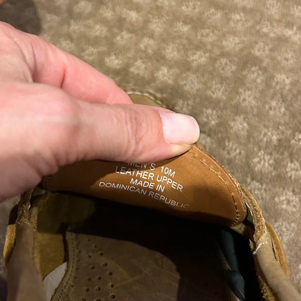 Just Like Sebago’s Froats Tan/Taupe Leather W/Burgundy Rubber Soles Boat Shoes